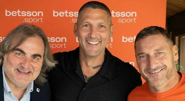 托蒂：大罗是GOAT，梅罗都排在他之后