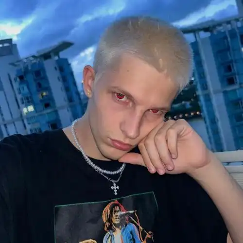 6686体育app特邀作者Violetta