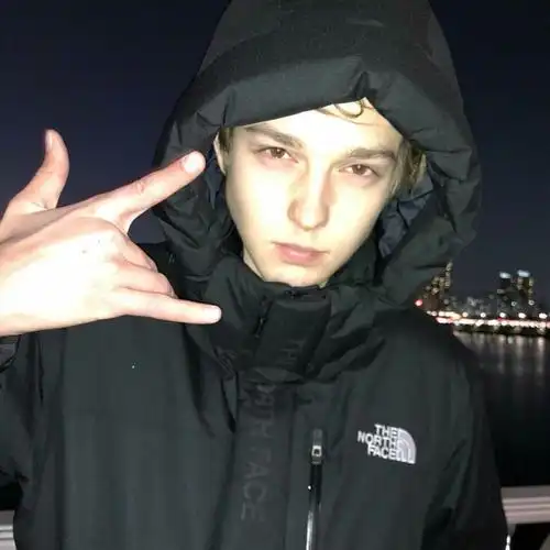 6686体育app金牌作者Liam