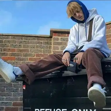 6686体育app铁牌作者Tyler