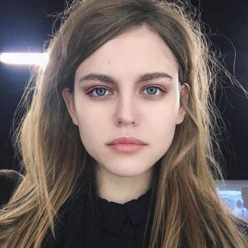 Bầu trời và mưa mù sương