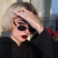 Uống hết chỗ rượu còn lại một mình