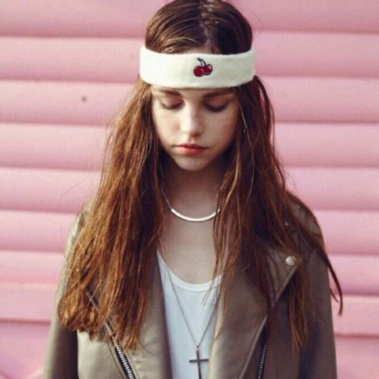 trăng lạnh quỷ tím