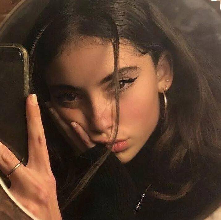 6686体育app中级作者姿态美