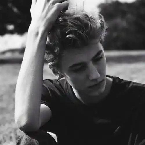 Tình yêu bay bổng