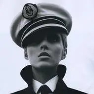 sự im lặng cháy bỏng