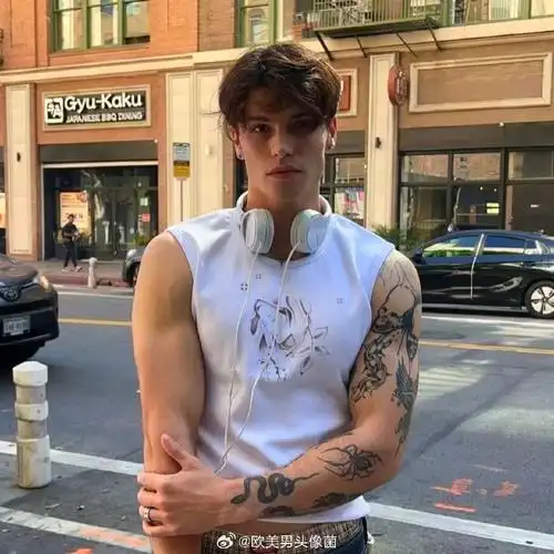 Quyến rũ mọi chúng sinh