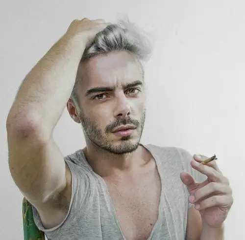 Mặt trăng bị nghiêng