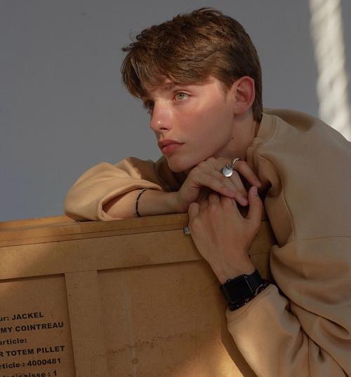 bạn chưa bao giờ sâu sắc