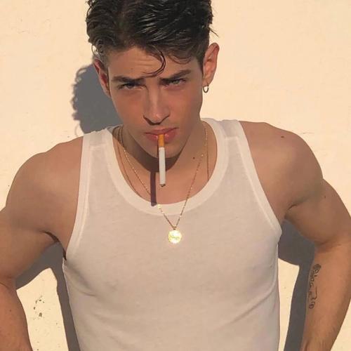 6686体育app铁牌作者Logan