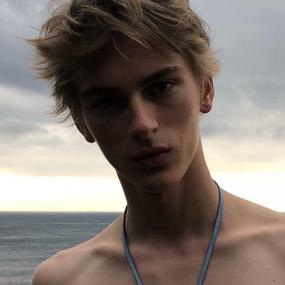 6686体育app高级作者Hannah